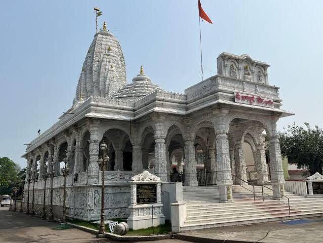 4 Days Madhya Pradesh Tour Package | Ujjain, Omkareshwar, Maheshwar, Indore - Photo 11