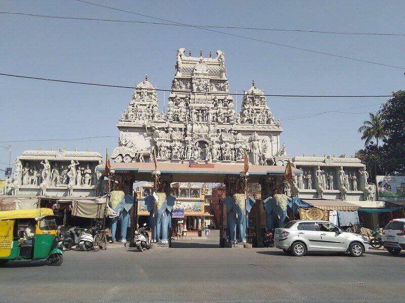 4 Days Madhya Pradesh Tour Package | Ujjain, Omkareshwar, Maheshwar, Indore - Photo 7