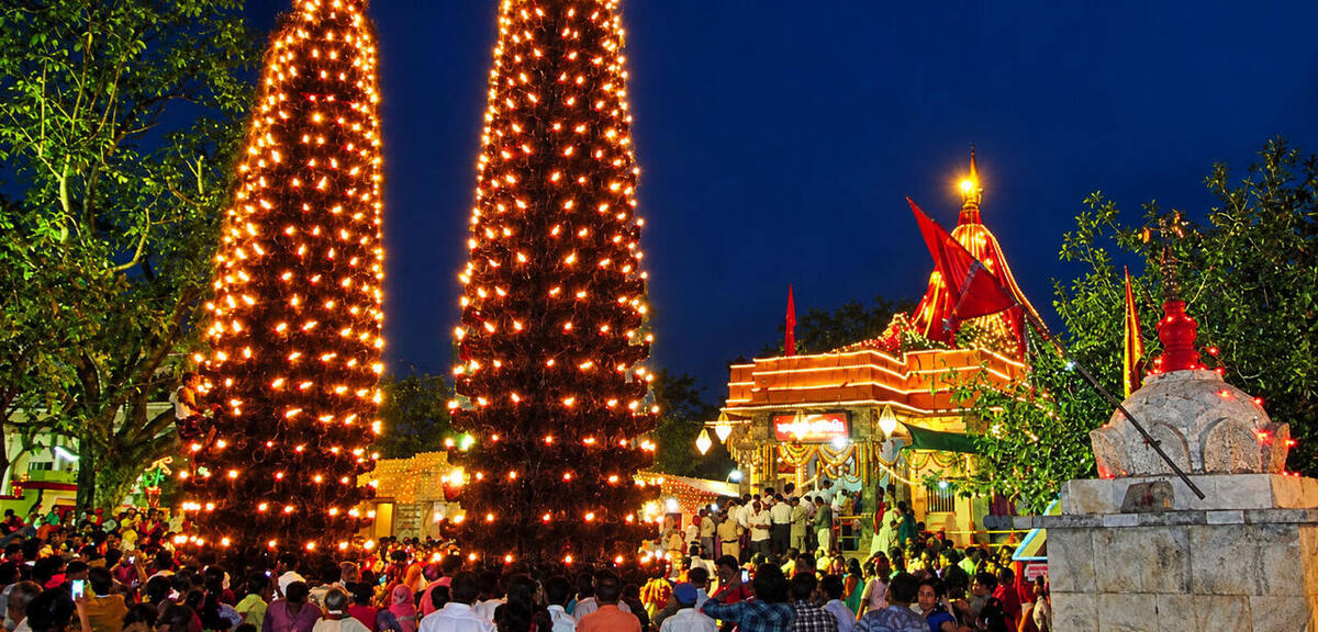 4 Days Madhya Pradesh Tour Package | Ujjain, Omkareshwar, Maheshwar, Indore - Photo 2